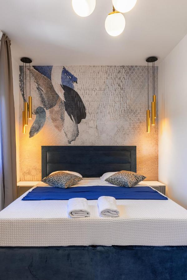 Villa Capitis In The Center- Exclusive Apartment Hvar Town Buitenkant foto