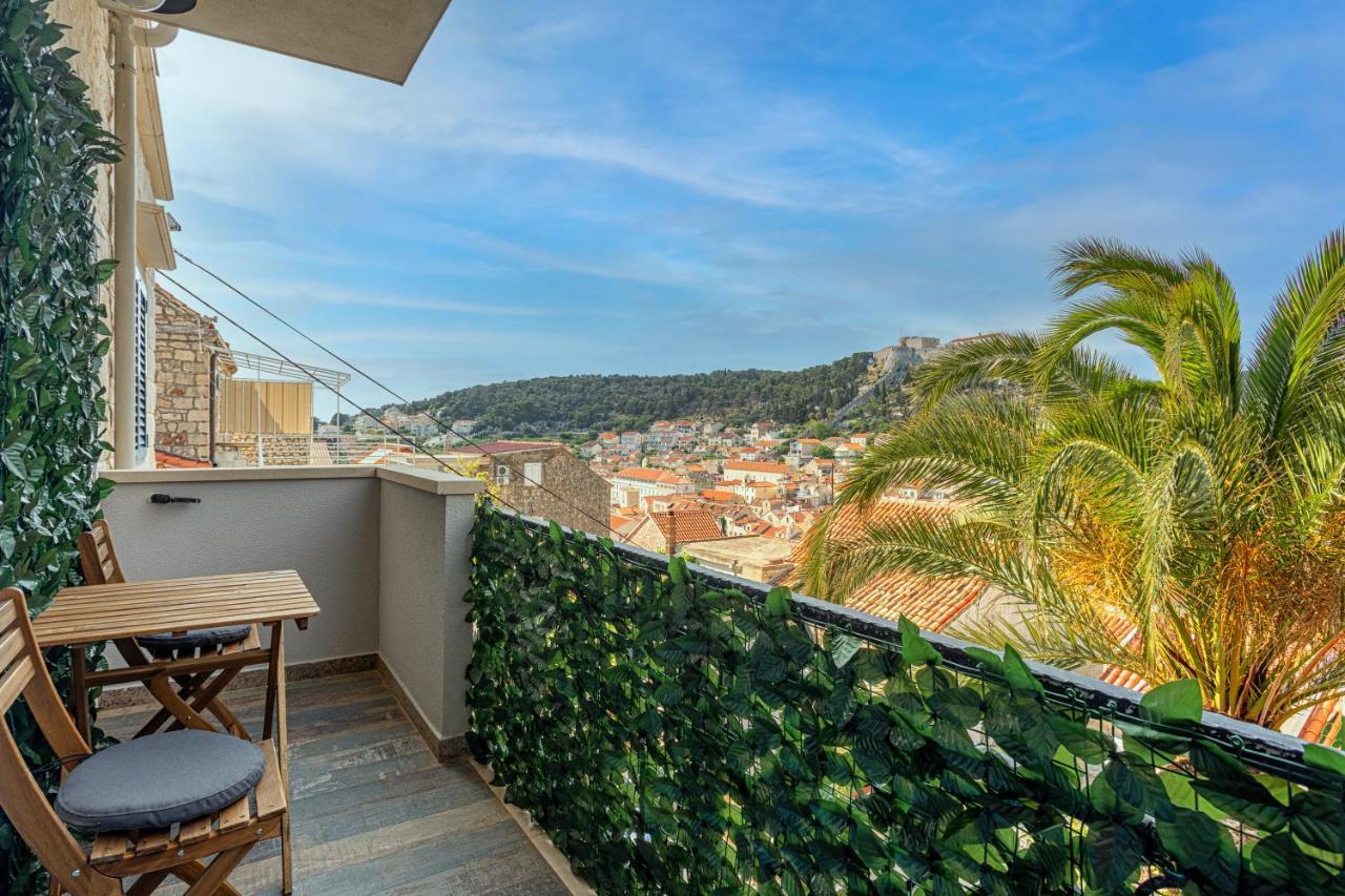 Villa Capitis In The Center- Exclusive Apartment Hvar Town Buitenkant foto